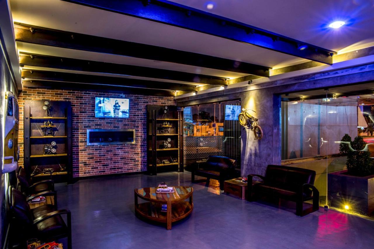Flowery Holiday Suites Kuwait City Ngoại thất bức ảnh