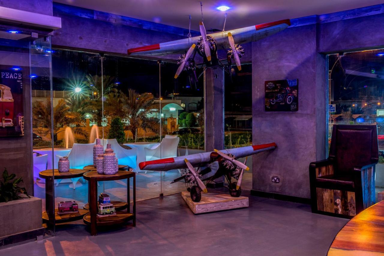 Flowery Holiday Suites Kuwait City Ngoại thất bức ảnh