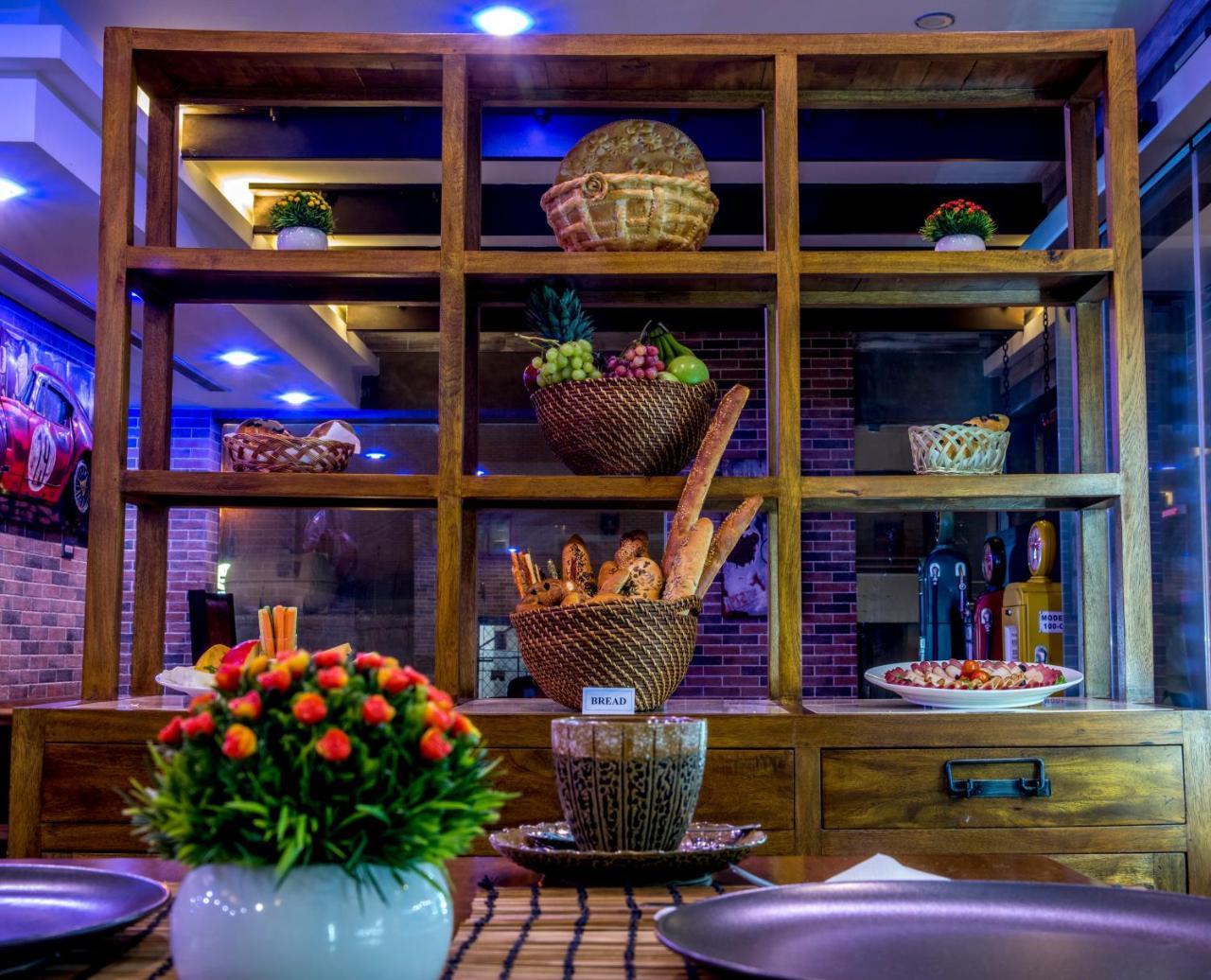 Flowery Holiday Suites Kuwait City Ngoại thất bức ảnh