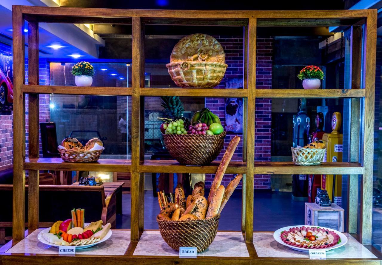 Flowery Holiday Suites Kuwait City Ngoại thất bức ảnh