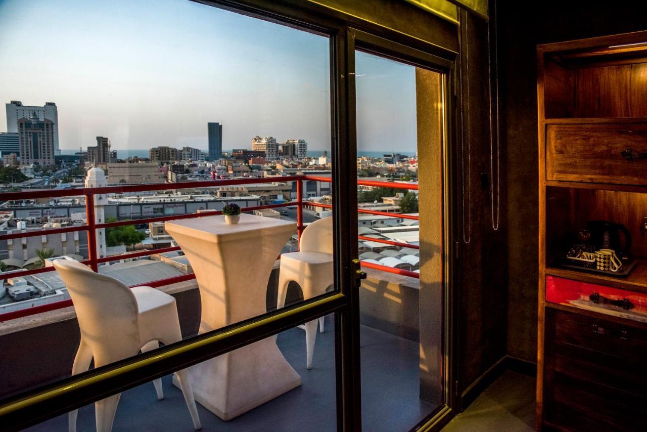 Flowery Holiday Suites Kuwait City Ngoại thất bức ảnh